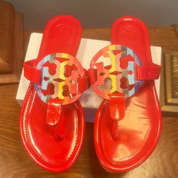 Tory Burch Red Patent Leather Miller Sandals with Colorful Logo Size 7 - Picture 3 of 9